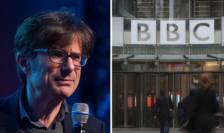 Robert Peston a admis qu'il voulait qu'ITV News humilie la BBC car il était `` arrogant et vaniteux ''