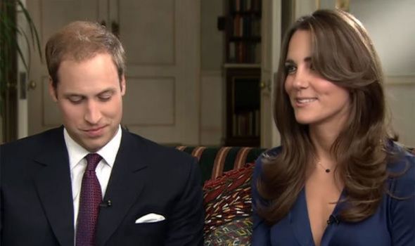 Kate Middleton et le prince William lors de leur entretien de fiançailles