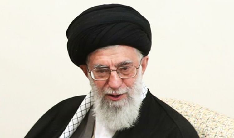 L'Ayatollah lance un appel aux armes terrifiant alors que l'Iran promet de porter des `` coups mortels '' sur Israël