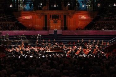 Royal Albert Hall: Le quatre-vingtième anniversaire célèbre l'héritage de la `` musique pour élever les âmes ''