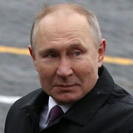 Avertissement WW3: Poutine est tenté d'utiliser ou de perdre son arsenal militaire contre l'Occident