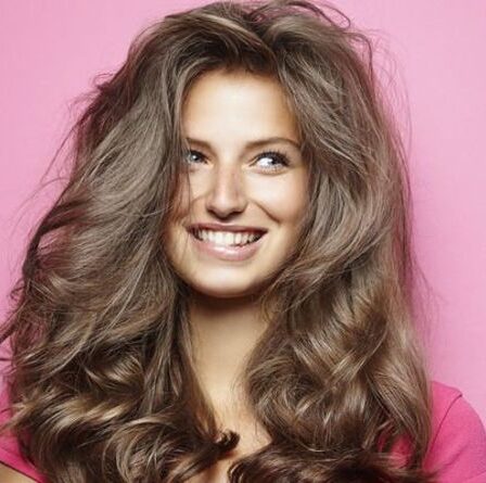 À quelle vitesse les cheveux poussent-ils?  Pouvez-vous le faire grandir plus vite?