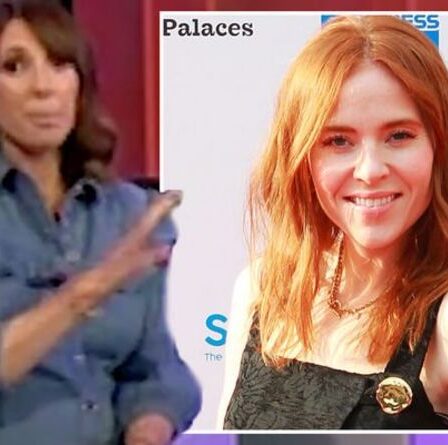 Alex Jones annonce la pause de The One Show alors qu'Angela Scanlon remplace l'animatrice de la BBC