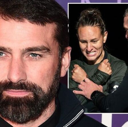 Ant Middleton quitte SAS: Who Dares Wins recrute en larmes dans un exercice de chute terrifiant