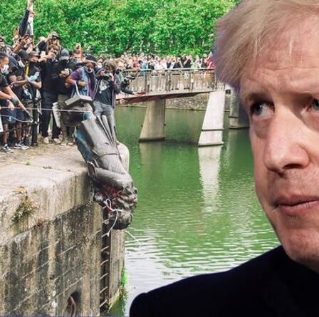 Arrêtez de vous prosterner devant WOKE!  Les électeurs du mur rouge remplaceront les `` bulles métropolitaines '' dans les conseils du patrimoine