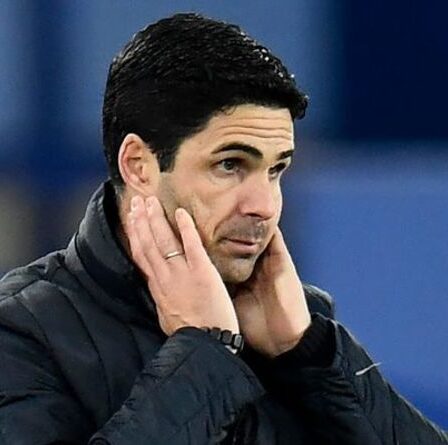 Arsenal a offert une chance de compenser l'erreur de Mikel Arteta avec un accord d'échange avec Newcastle