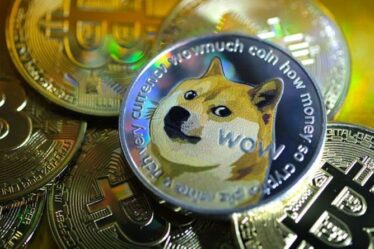 Avertissement Dogecoin: les investisseurs `` encaisseront '' leurs bénéfices alors que le marché de la cryptographie basculerait pour `` booster ''