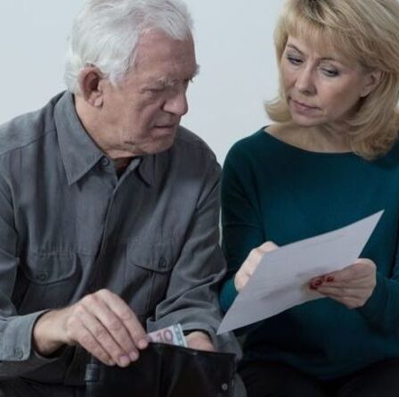 Avertissement sur les retraites: les Britanniques exhortés à se préparer à un `` impact désastreux '' de l'inflation sur la retraite