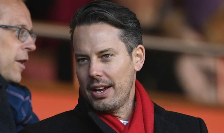 Ce que Josh Kroenke a dit aux joueurs d'Arsenal avant le match de Brighton au milieu de l'offre publique d'achat de Daniel Ek