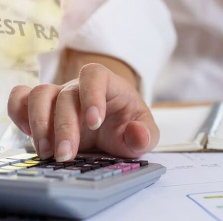 `` Cela pourrait tenter les épargnants '' La banque relance son compte d'épargne avec un taux maximal au milieu des nouvelles sur l'inflation