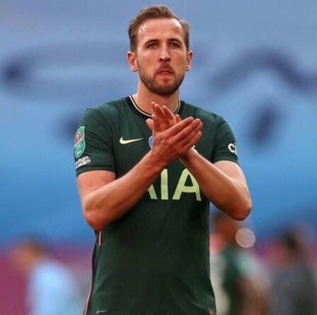Chelsea est prête à abandonner la poursuite du transfert de Kane et Haaland après avoir `` pris contact '' avec la star