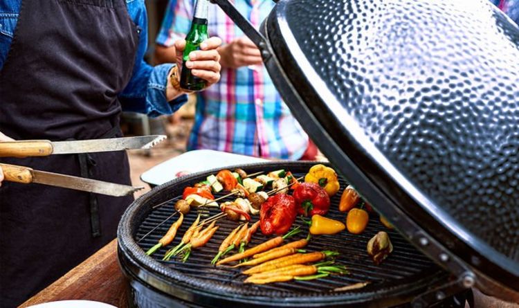 Comment nettoyer un barbecue - conseils simples pour un barbecue prêt pour les jours fériés
