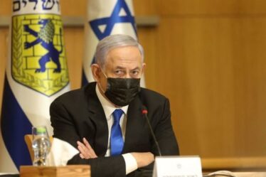 Crise en Israël: Netanyahu s'engage à `` intensifier '' les attaques après que les roquettes à Gaza ont tué des femmes israéliennes