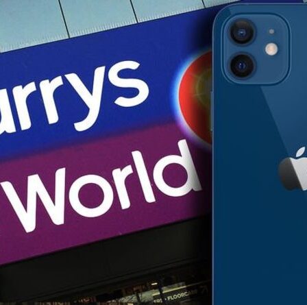 Currys vient de réduire les prix de l'iPhone 12, des téléviseurs 4K, des aspirateurs Dyson et plus