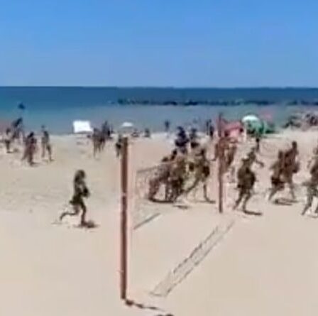 Horreur israélo-palestinienne: les amateurs de plage courent pour sauver leur vie sur la plage de Tel Aviv alors que les sirènes retentissent