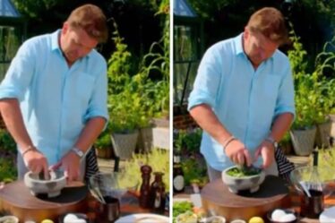 James Martin: Le chef prépare une `` délicieuse '' salade d'été et salsa pour accompagner votre barbecue ce week-end