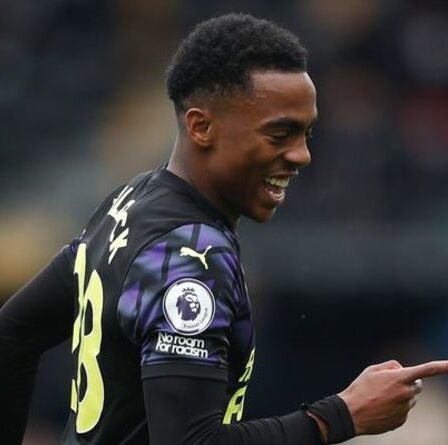 Joe Willock s'exprime sur l'avenir d'Arsenal après avoir égalé le record d'Alan Shearer Newcastle
