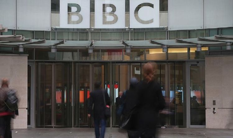 La BBC a critiqué son attitude `` nous savons le mieux '' et a dit de projeter les `` valeurs britanniques '' pour survivre