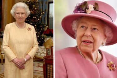 La broche Scarab de la reine Elizabeth est `` la plus personnelle '' et un cadeau du prince Philip