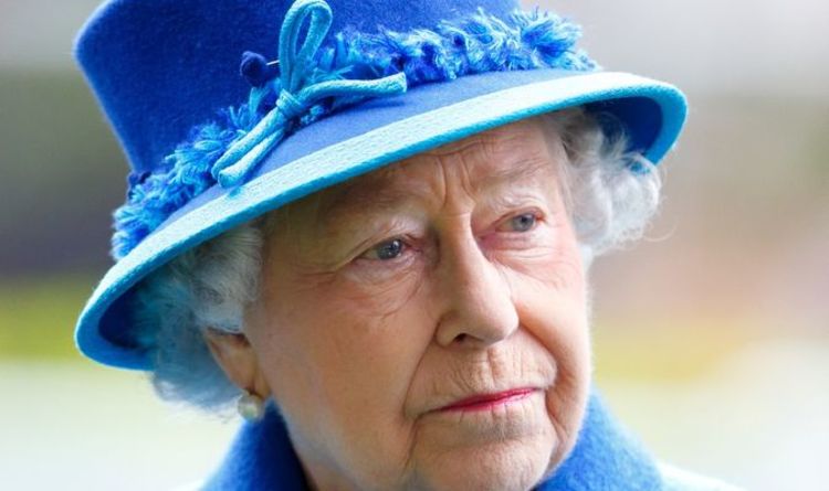 La reine `` dévastée '' alors que le monarque craint que le prince Harry ne puisse se réconcilier avec la famille royale