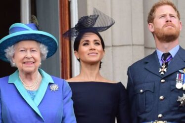 La reine `` laisse Meghan et Harry continuer '' - mais Palace a des `` questions '' sur le nouvel accord