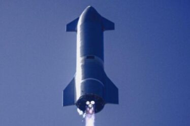 Lancement du vaisseau spatial: SpaceX présente les plans du premier vol orbital du vaisseau spatial