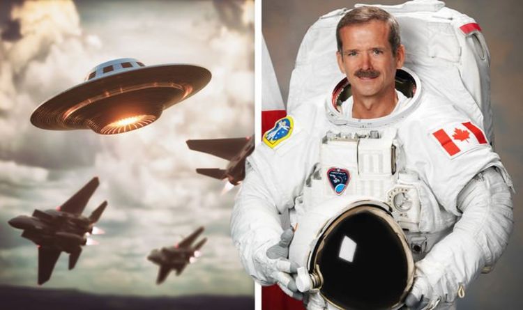 L'astronaute Chris Hadfield parle des observations d'OVNIS `` Hauteur de la folie ''