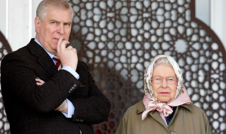 Le cadeau personnel du prince Andrew à la reine laisse les fans royaux confus: `` Elle n'en voulait pas ''