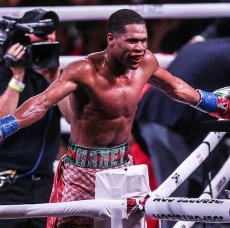 Le champion des poids légers Devin Haney prédit une `` fusillade '' avec Jorge Linares lors d'un affrontement pour le titre WBC