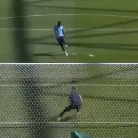 Le gardien de Man City Ederson fait honte à David De Gea avec un penalty à l'entraînement de la Ligue des champions