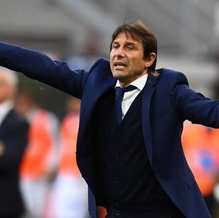 Le patron de l'Inter Milan, Antonio Conte, prêt pour des discussions difficiles dans l'incertitude quant à son avenir