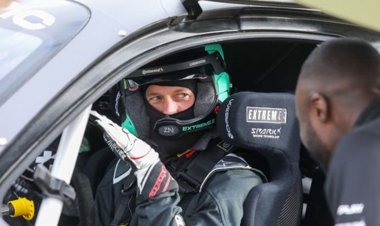 Le prince William `` à l'aise '' au volant de la voiture électrique Extreme E de Lewis Hamilton lors d'un essai routier