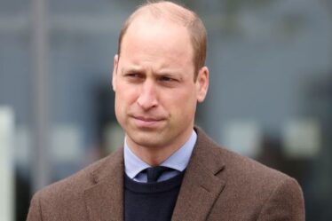 Le prince William `` très préoccupé '' après les dernières `` bombes de vérité '' de Harry, affirme un initié