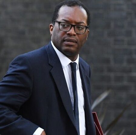 Le secrétaire aux affaires espère que le 21 juin restera la date de levée du verrouillage