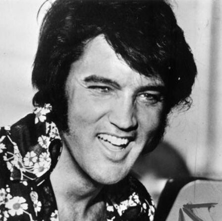 Les blagues préférées d'Elvis Presley partagées par sa famille `` Il a adoré ça '' - REGARDER