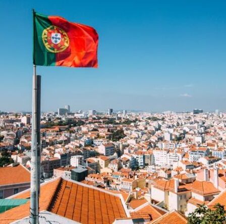 Les vacances au Portugal sont de retour: un pays autorise les Britanniques à voyager à partir du 17 mai après le chaos