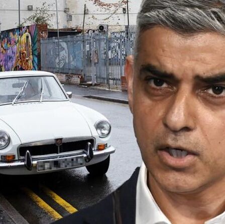 Les voitures classiques pourraient être `` mises au rebut '' avant l'extension ULEZ de Sadiq Khan