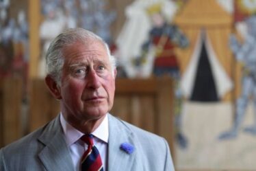 L'interview de Meghan Markle et du prince Harry a laissé le prince Charles `` coupable '' déchiré par la réponse