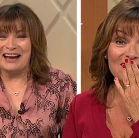 Lorraine Kelly reçoit une raclée humoristique alors qu'elle partage une jolie photo de `` petit frère ''