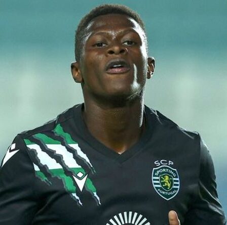 Man Utd pourrait perdre la bataille de transfert de Nuno Mendes alors que Man City prévoit de sceller le transfert de 52 millions de livres sterling