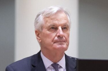 Ne croyez pas tout ce qu'il dit!  Barnier `` n'était pas à des moments clés des dernières semaines '' des discussions sur le Brexit
