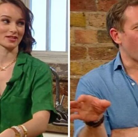 `` Ne me regarde pas '' Matt Tebbutt au visage rouge après un échange maladroit avec le finaliste de Masterchef