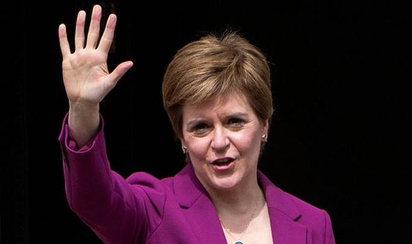Le premier ministre écossais Nicola Sturgeon déclare qu'Indyref2 est 