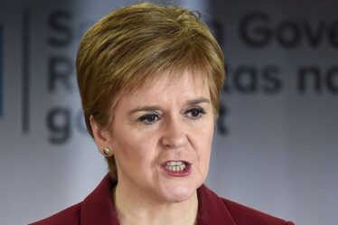 Nicola Sturgeon critiqué pour avoir transformé le SNP en `` culte stalinien '' par un nationaliste mécontent