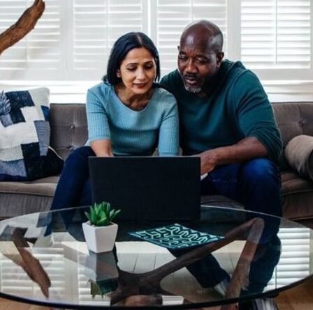 Pension: comment les Britanniques dans la quarantaine et la cinquantaine peuvent maximiser leurs plans de retraite - Agissez maintenant