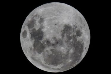 Pleine lune 2021: est-ce une pleine lune ce soir?  Pourquoi la Lune est-elle si grande et si brillante en ce moment?