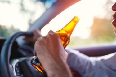 Plus de 750 conducteurs bannis pour l'alcool au volant chaque semaine alors que les experts mettent en garde contre les `` conséquences ''