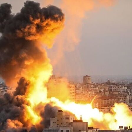 Pourquoi Israël bombarde-t-il Gaza?