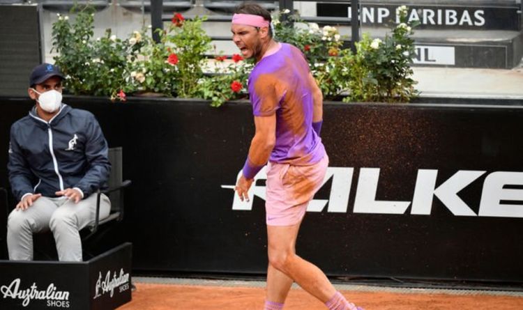 Rafael Nadal fait rage après une mauvaise chute lors de la finale de l'Open d'Italie de Novak Djokovic