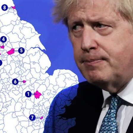 Révolte Covid: Boris fait face à une descente humiliante après que le public ait été informé des conseils d'IGNORE